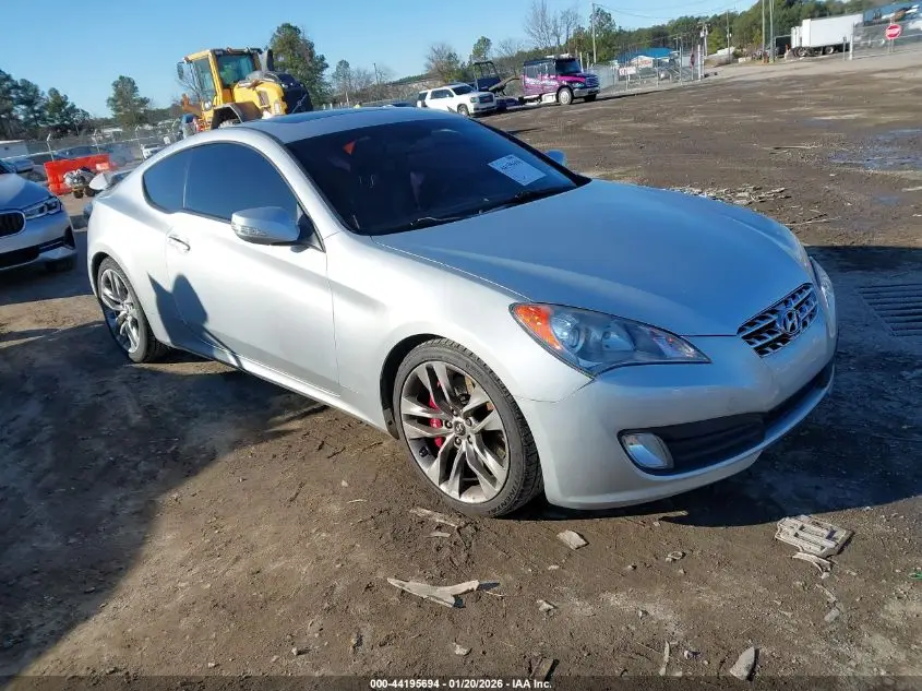 HYUNDAI GENESIS 2010. Lot# 44195694. VIN KMHHU6KH2AU027204. Photo 1