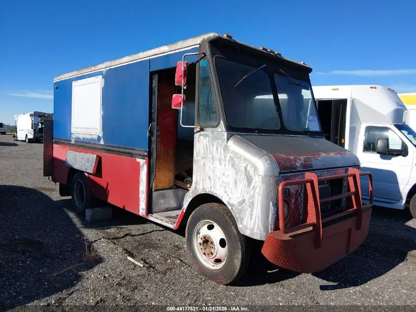 CHEVROLET P30 1987. Lot# 44177521. VIN 1GDJP32M7H3502169. Photo 1