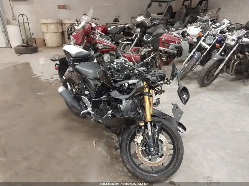 YAMAHA YZFR3 2020. Lot# 43366939. VIN MH3RH18YXLK002817. Photo 1