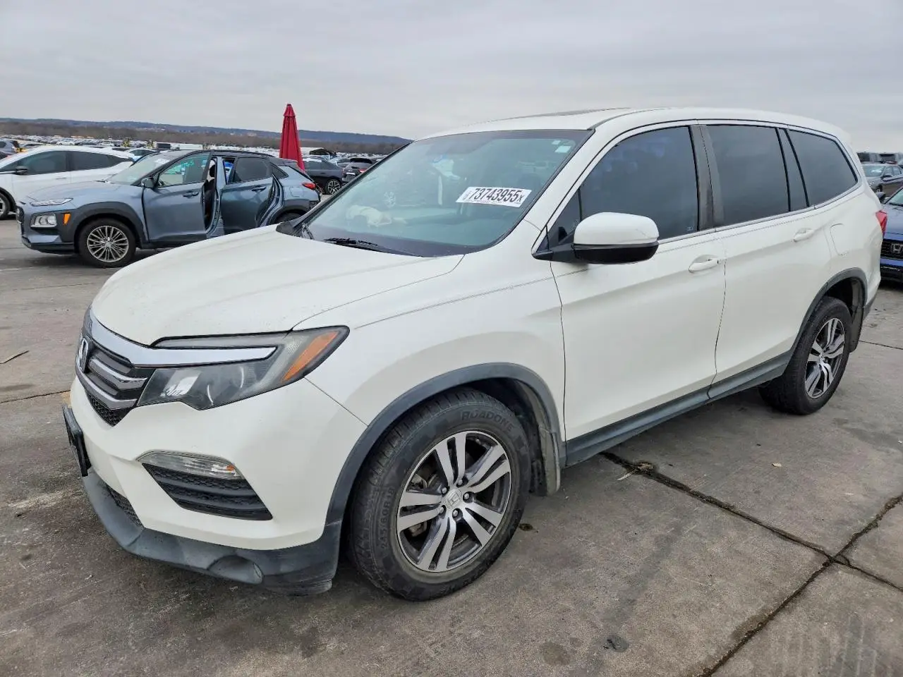 HONDA PILOT 2017. Lot# 73743955. VIN 5FNYF5H74HB031412. Photo 1