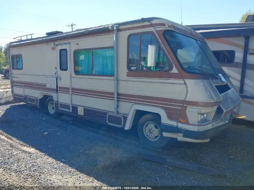 CHEVROLET P30 1985. Lot# 43365875. VIN 1GBJP37W9F3332221. Photo 1