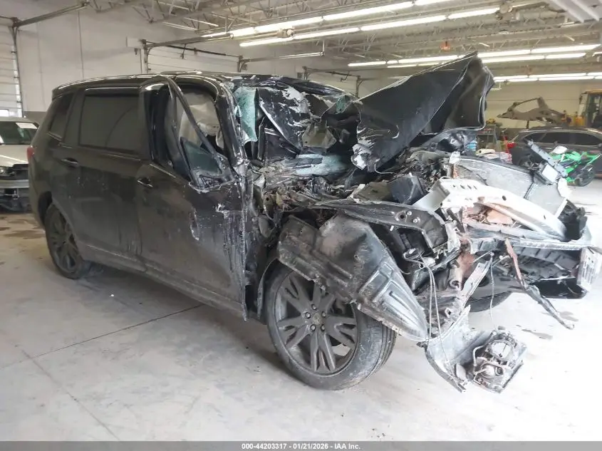 HONDA PASSPORT 2021. Lot# 44203317. VIN 5FNYF8H50MB021230. Photo 1