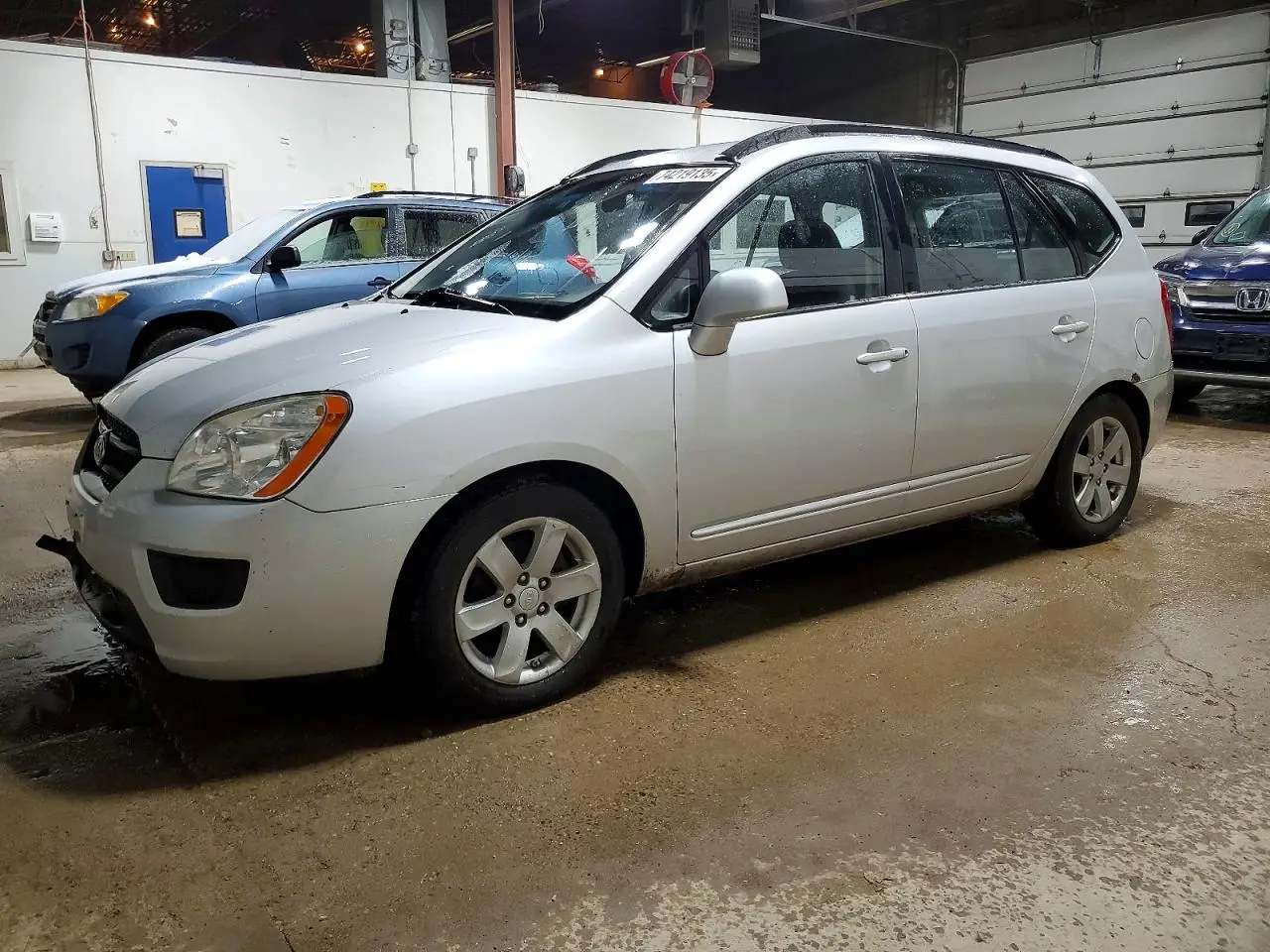 KIA RONDO 2008. Lot# 74219135. VIN KNAFG526787207148. Photo 1