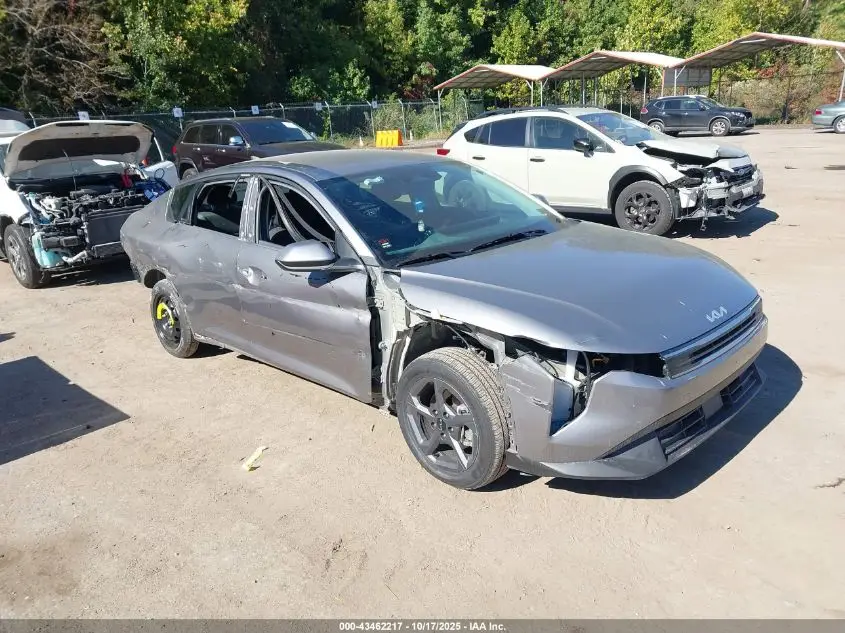 KIA K4 2025. Lot# 43462217. VIN 3KPFT4DEXSE028882. Photo 1