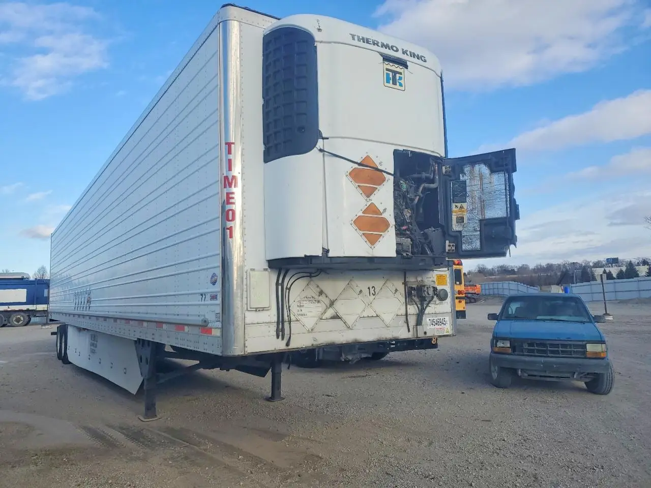 UTILITY ALL Models 2011. Lot# 74546945. VIN 1UYVS253XBU169907. Photo 1