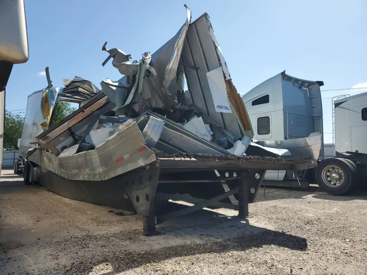 UTILITY ALL Models 2021. Lot# 49301365. VIN 1UYVS253XM3398533. Photo 1