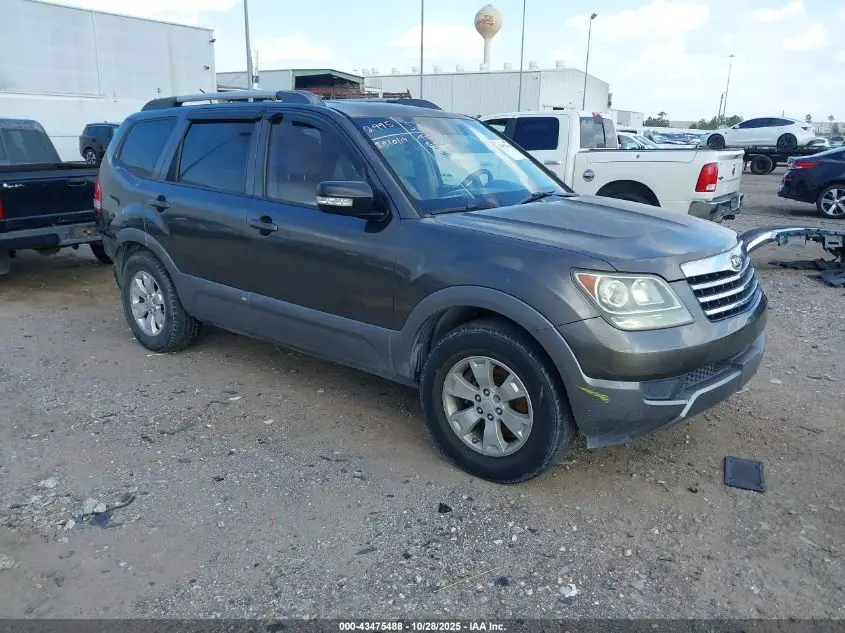 KIA BORREGO 2009. Lot# 43475488. VIN KNDJH741995032860. Photo 1