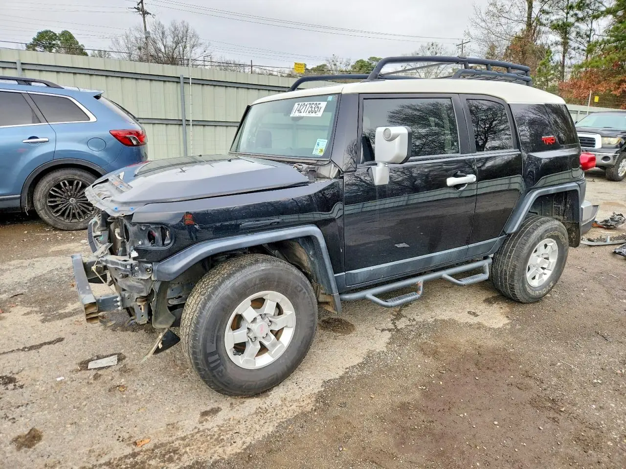 TOYOTA FJ CRUISER 2011. Lot# 74217535. VIN JTEBU4BF8BK108603. Photo 1
