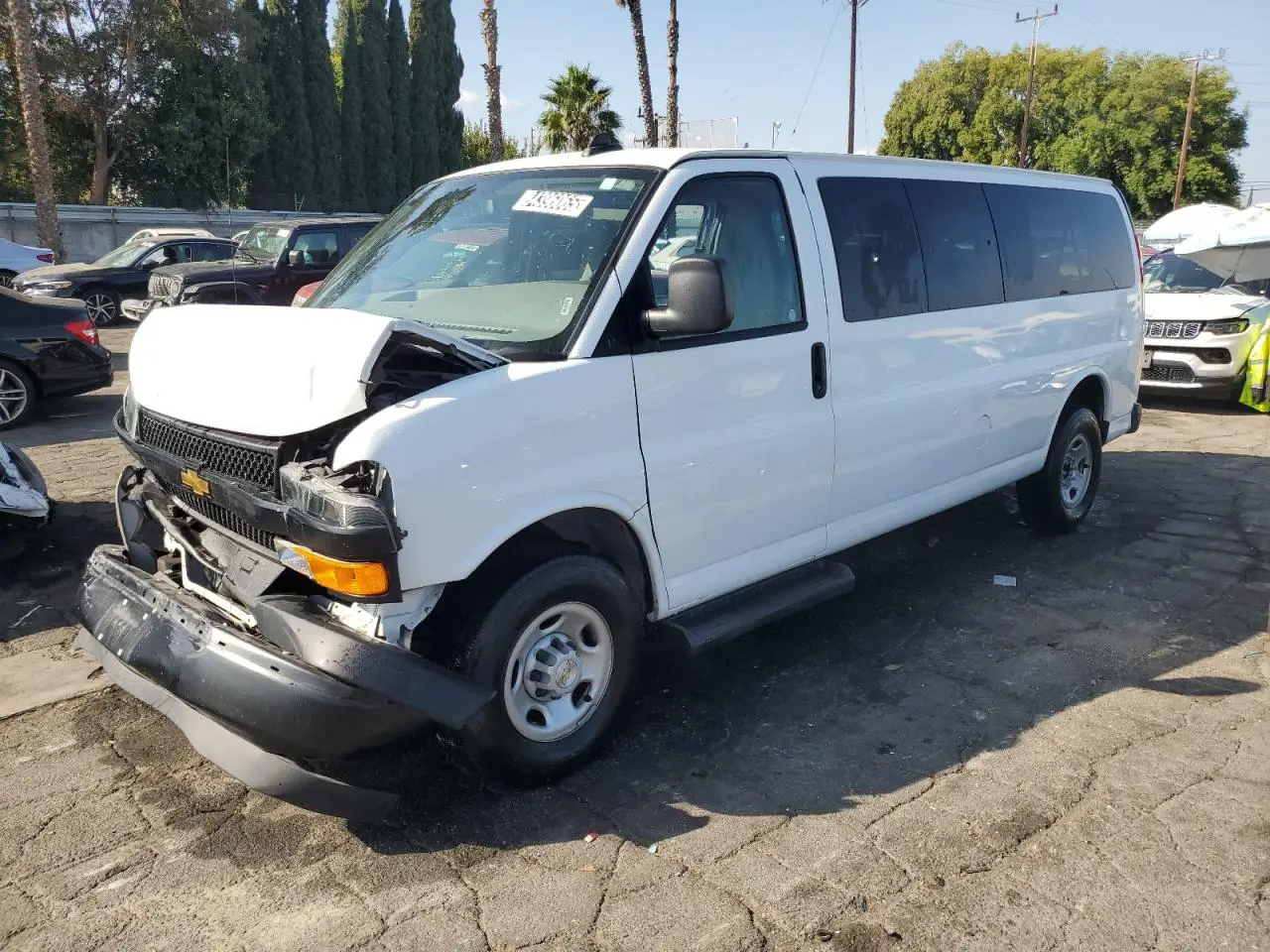 CHEVROLET EXPRESS 2023. Lot# 90387125. VIN 1GAZGNFP3P1234182. Photo 1