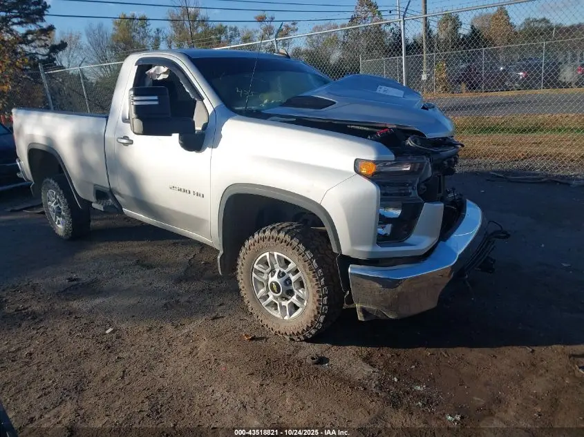 CHEVROLET 2500 2022. Lot# 43518821. VIN 1GC3YNE76NF104781. Photo 1