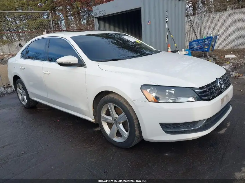 VOLKSWAGEN PASSAT 2012. Lot# 44167195. VIN 1VWBP7A32CC106245. Photo 1