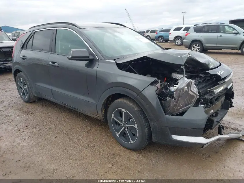 KIA NIRO 2025. Lot# 43702093. VIN KNDCR3LE1S5237050. Photo 1