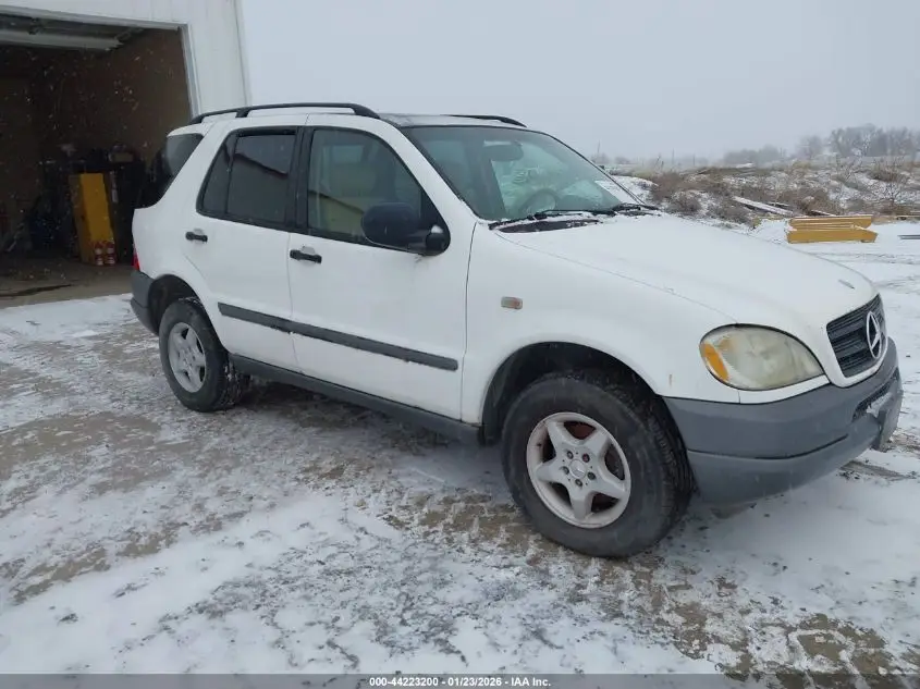 MERCEDES-BENZ ML 320 1998. Lot# 44223200. VIN 4JGAB54E5WA047055. Photo 1