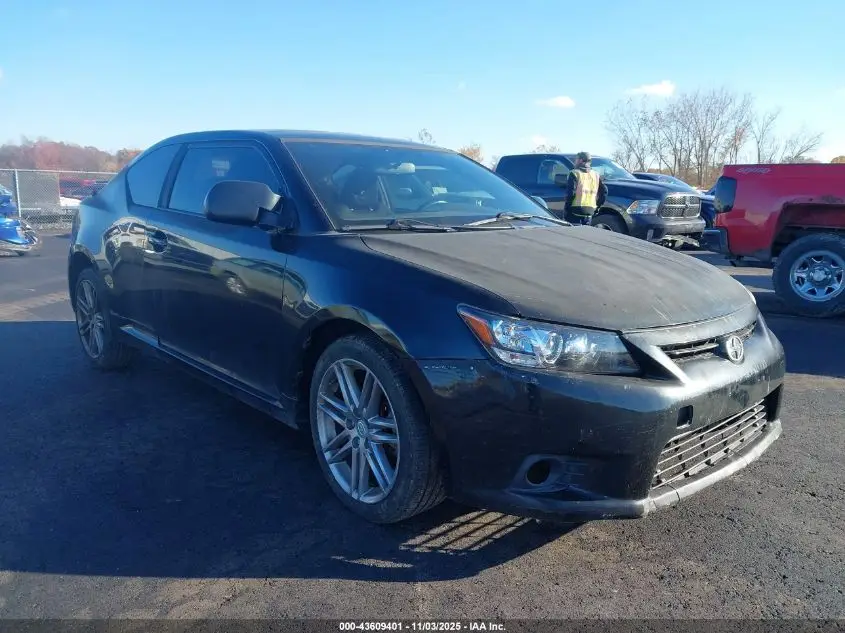 SCION TC 2012. Lot# 43609401. VIN JTKJF5C73C3023888. Photo 1