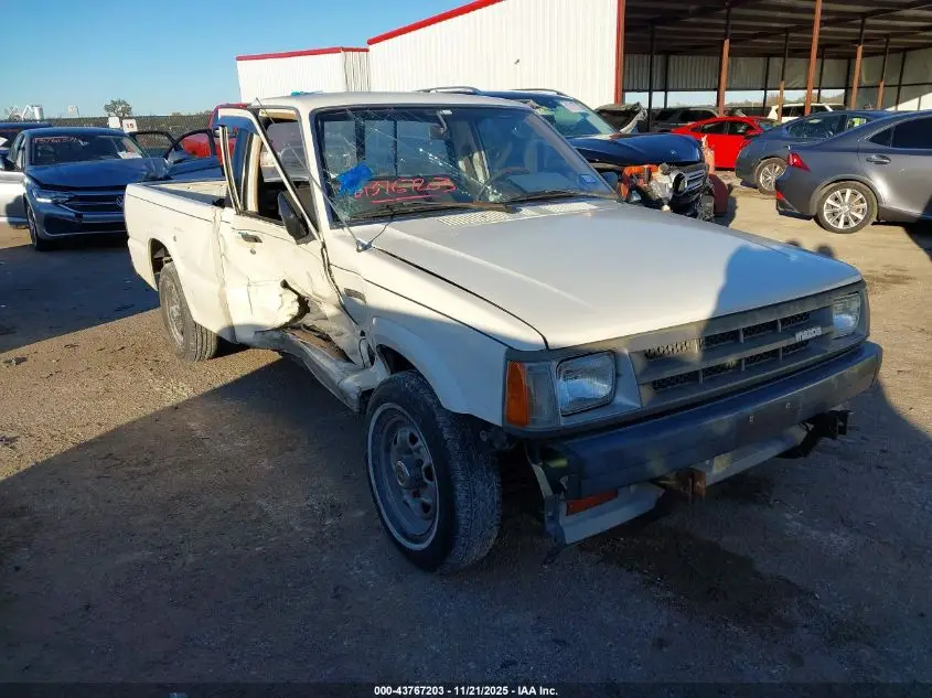 MAZDA B2000 1987. Lot# 43767203. VIN JM2UF111XH0583181. Photo 1