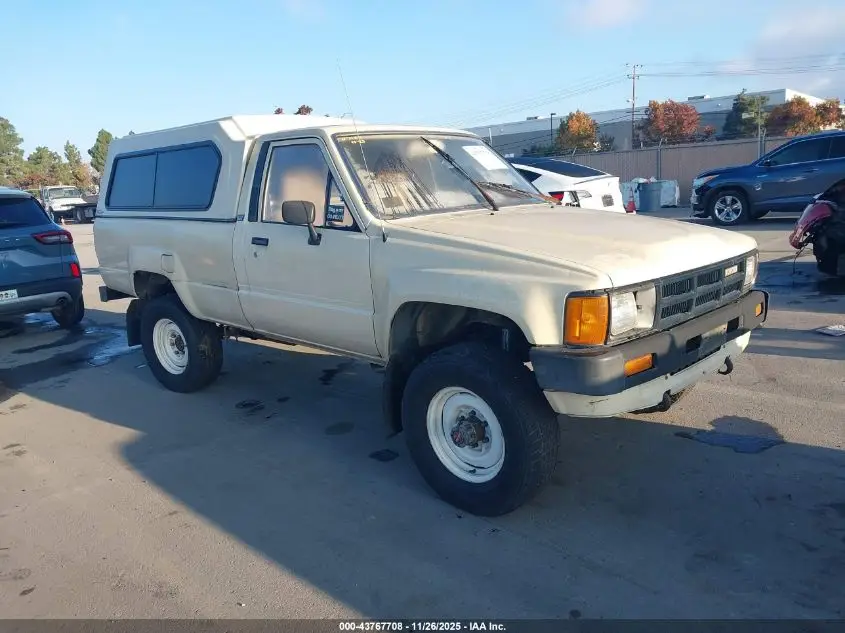 TOYOTA PICKUP 1984. Lot# 43767708. VIN JT4RN65D8E5023639. Photo 1