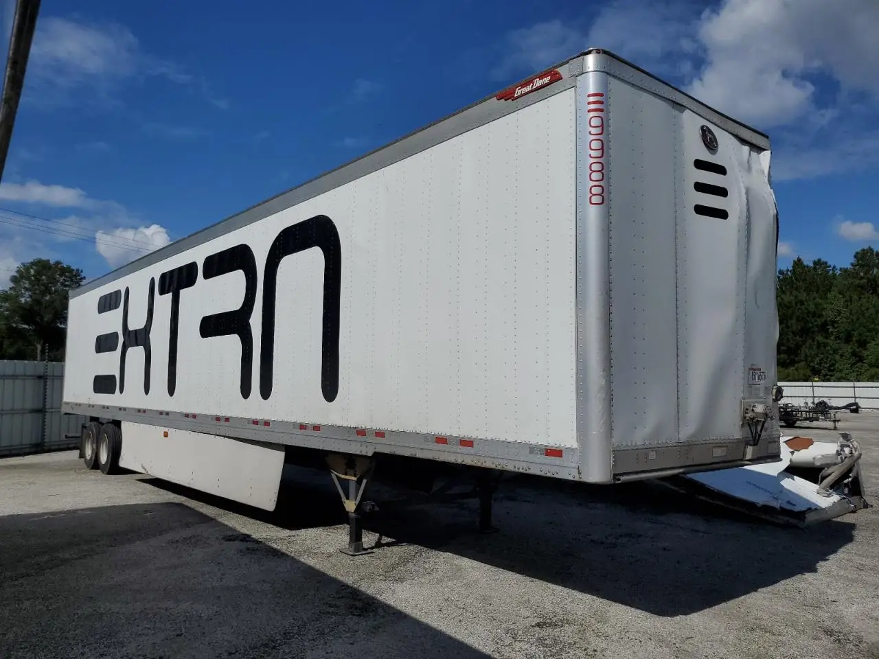 GREAT DANE ALL Models 2022. Lot# 85116675. VIN 1GR1A062XNB409988. Photo 1