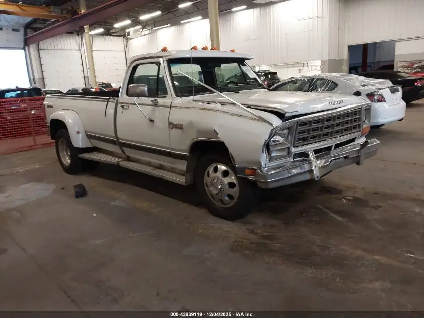 DODGE D-SERIES 1985. Lot# 43839119. VIN 1B7MD34W5FS603576. Photo 1