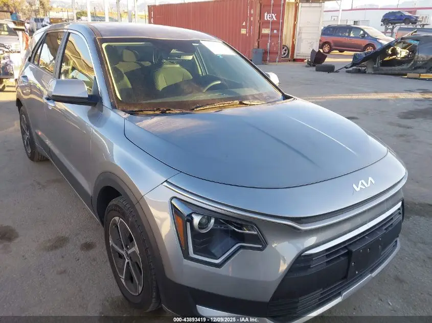 KIA NIRO 2024. Lot# 43893419. VIN KNDCP3LE8R5150147. Photo 1
