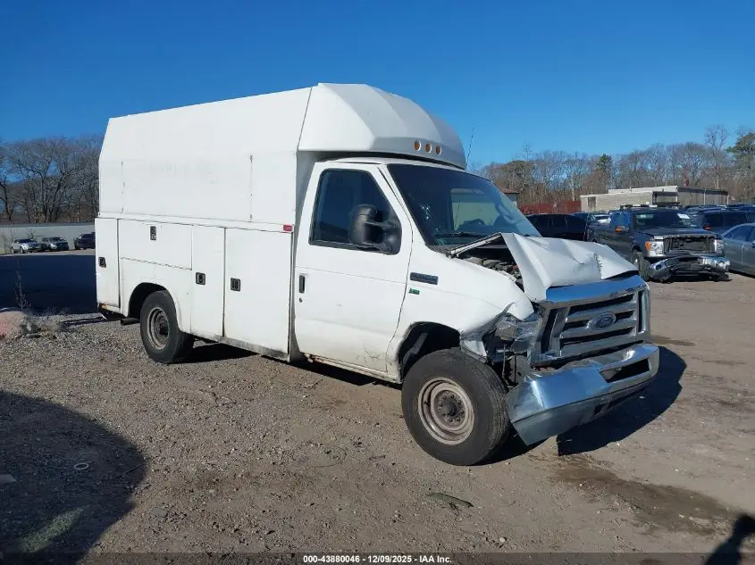 FORD E-350 CUTAWAY 2012. Lot# 43880046. VIN 1FDSE3FL9CDB15444. Photo 1