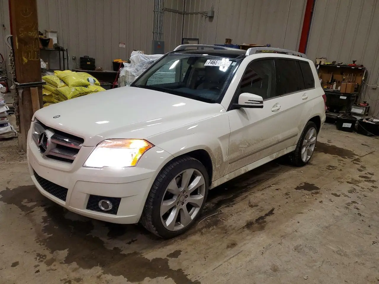 MERCEDES-BENZ ALL OTHER 2011. Lot# 74661785. VIN WDCGG8HB6BF532040. Photo 1