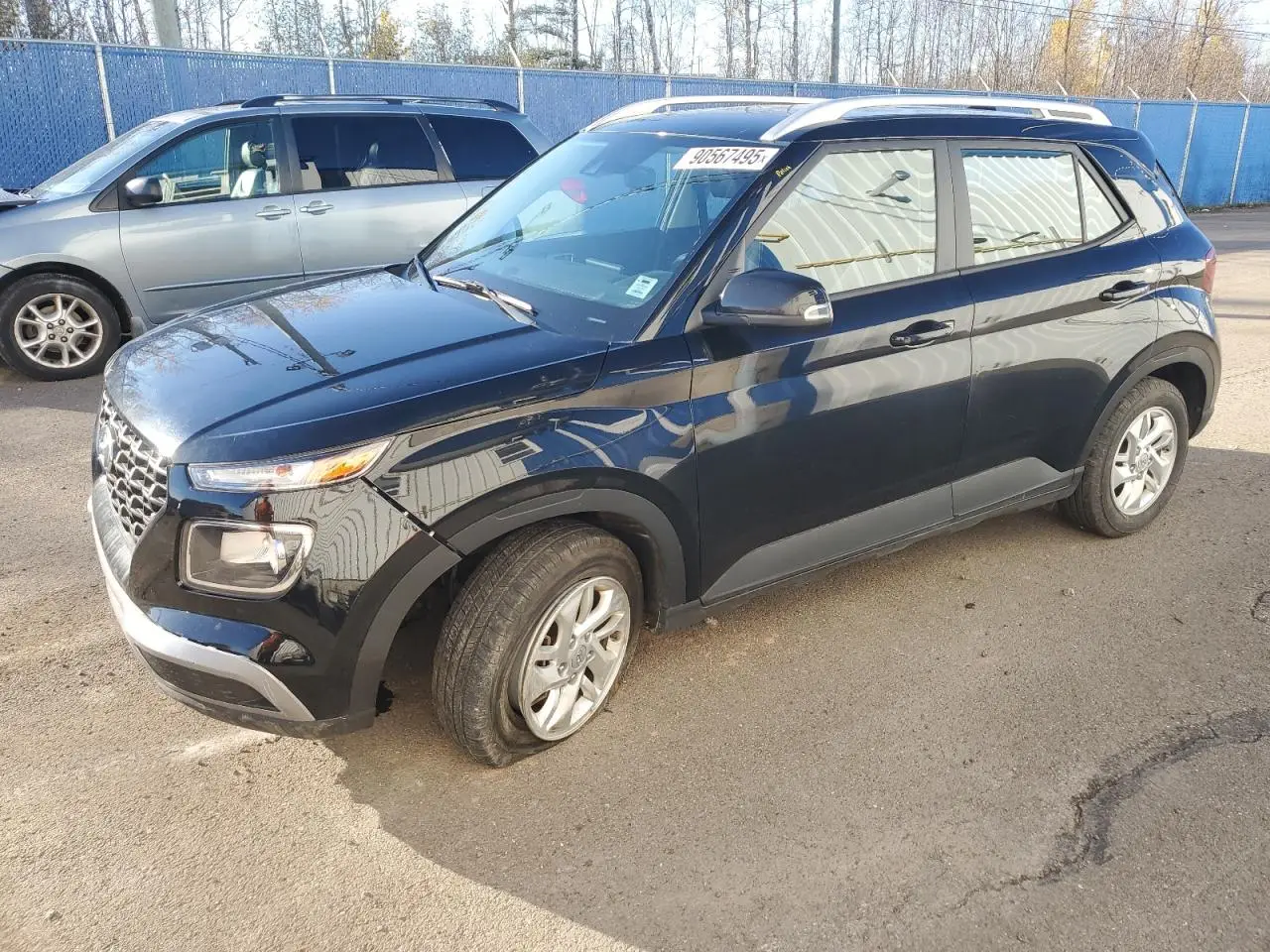 HYUNDAI VENUE 2021. Lot# 90567495. VIN KMHRC8A31MU073670. Photo 1