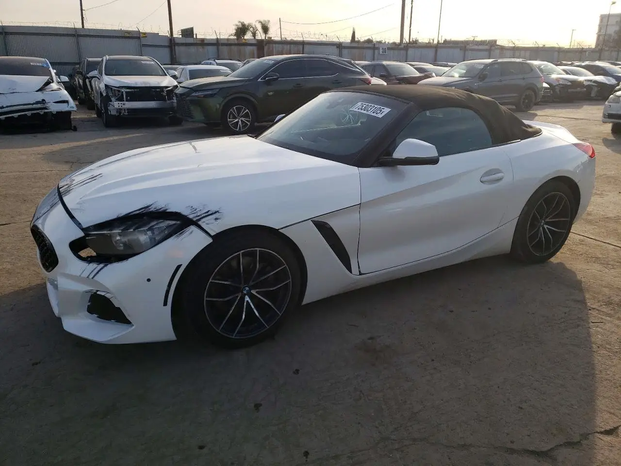 BMW Z4 2022. Lot# 75303105. VIN WBAHF3C05NWX77919. Photo 1