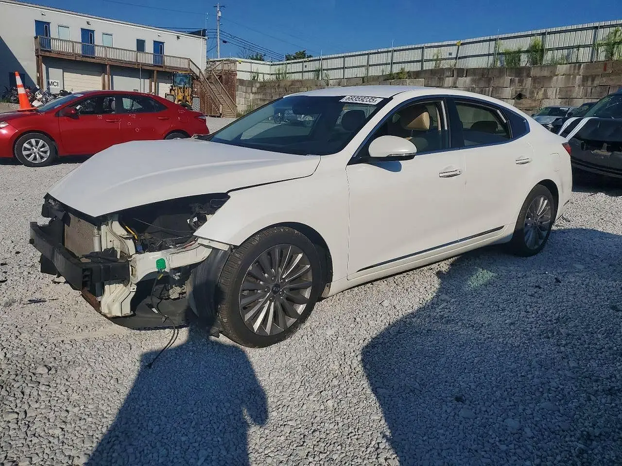 KIA CADENZA 2017. Lot# 99311695. VIN KNALB4J17H5086117. Photo 1