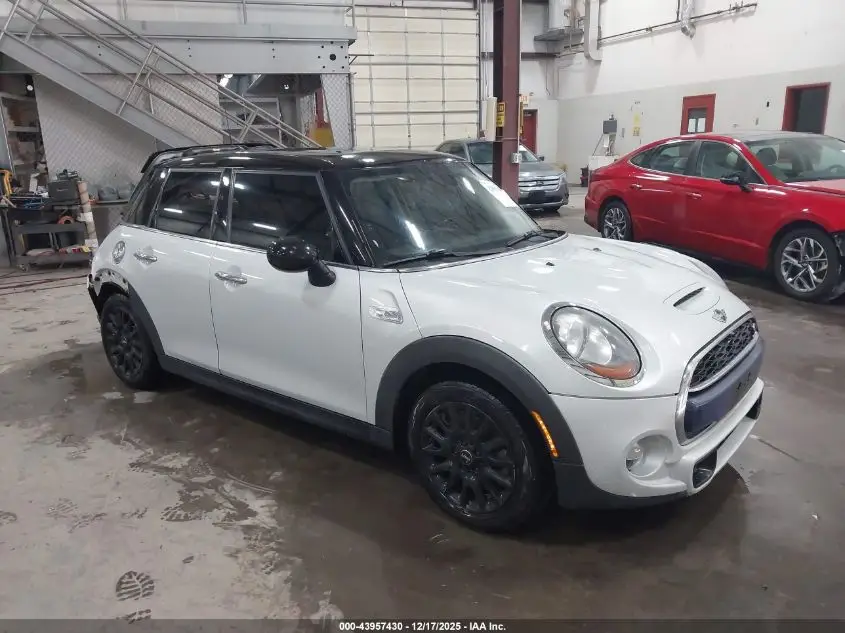 MINI HARDTOP 2015. Lot# 43957430. VIN WMWXU3C51F2B57402. Photo 1