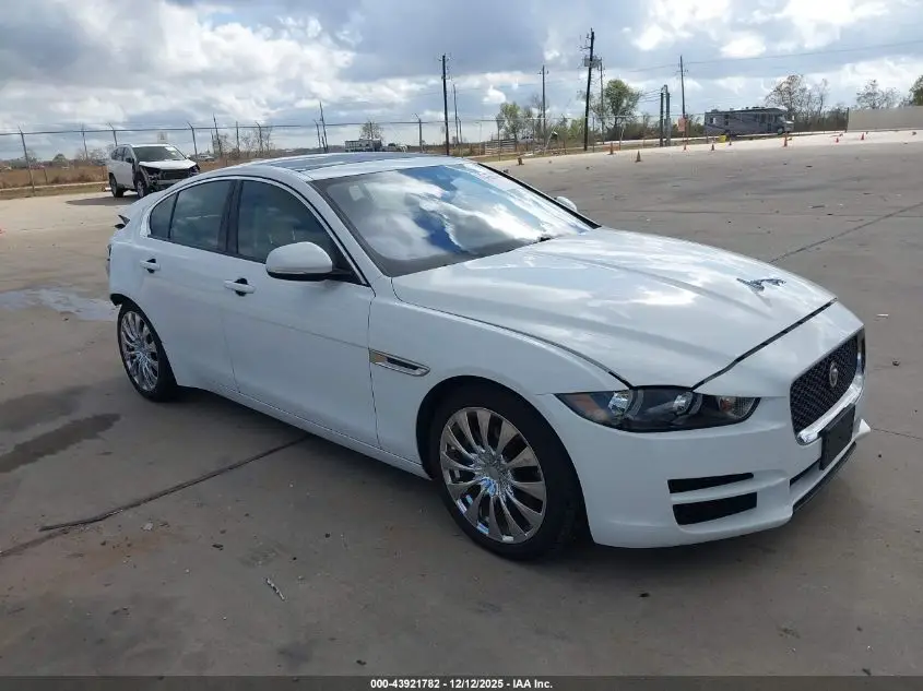 JAGUAR XE 2018. Lot# 43921782. VIN SAJAR4FX4JCP31229. Photo 1