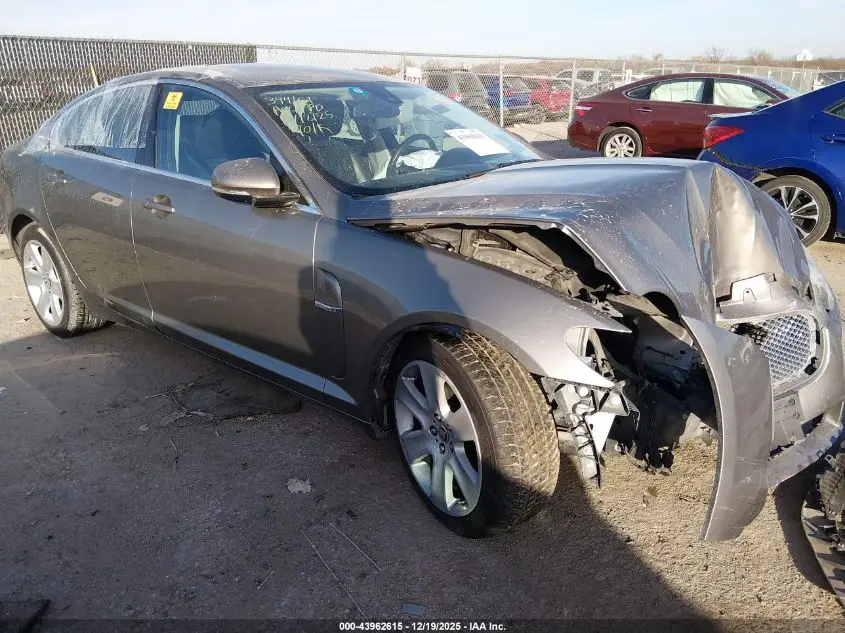 JAGUAR XF 2010. Lot# 43962615. VIN SAJWA0FA6AHR72388. Photo 1