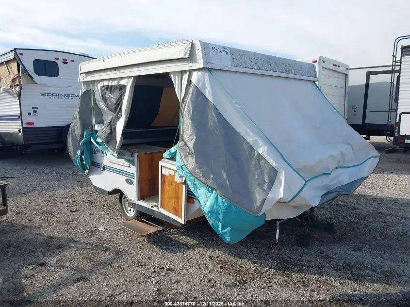 FOREST RIV 20FT 2000. Lot# 43874770. VIN 4X4CFM21XYD153685. Photo 1