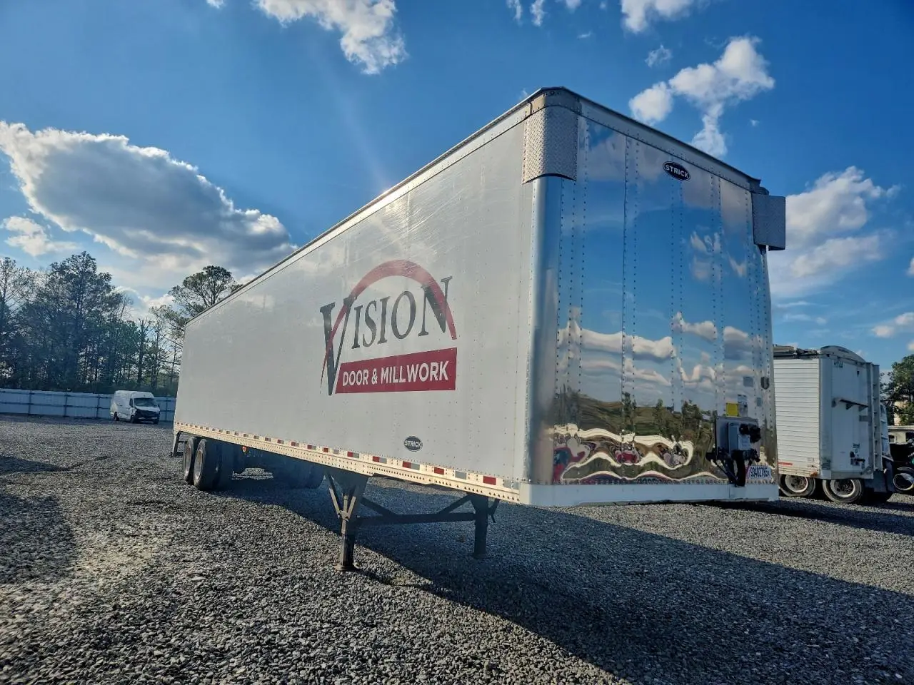 STRICK ALL Models 2023. Lot# 93482785. VIN 1S12E9483PE548466. Photo 1