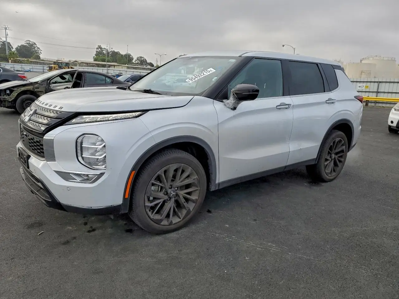 MITSUBISHI OUTLANDER 2023. Lot# 95492215. VIN JA4J3UA80PZ031112. Photo 1