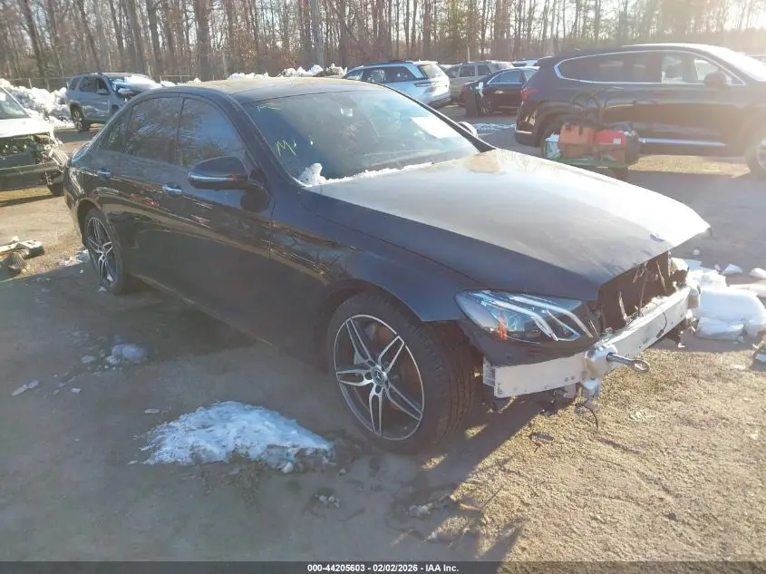MERCEDES-BENZ E 2020. Lot# 44205603. VIN W1KZF8DB1LA768249. Photo 1