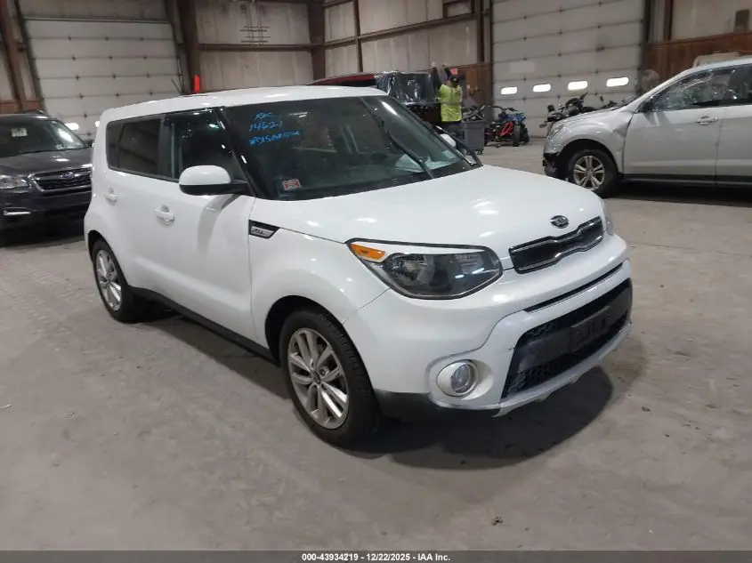 KIA SOUL 2018. Lot# 43934219. VIN KNDJP3A51J7898676. Photo 1