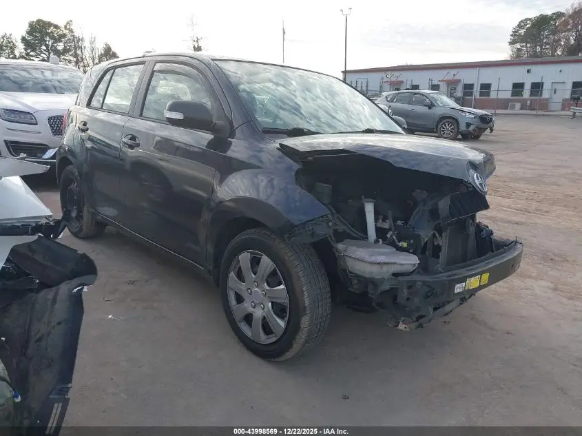 SCION XD 2009. Lot# 43998569. VIN JTKKU10449J037736. Photo 1