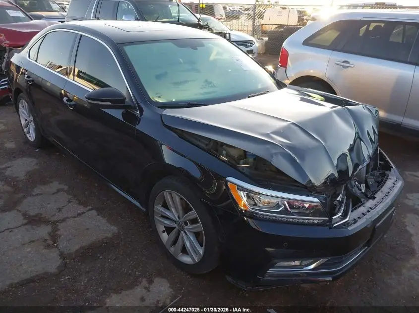 VOLKSWAGEN PASSAT 2018. Lot# 44247025. VIN 1VWBA7A33JC044126. Photo 1