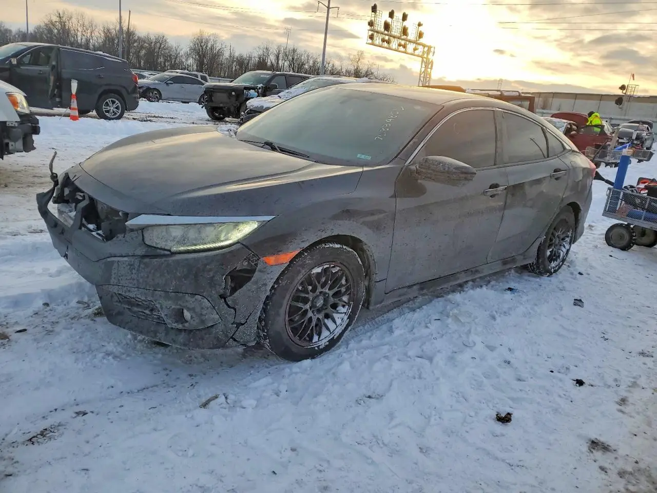 HONDA CIVIC 2018. Lot# 75339855. VIN 19XFC2F57JE022084. Photo 1