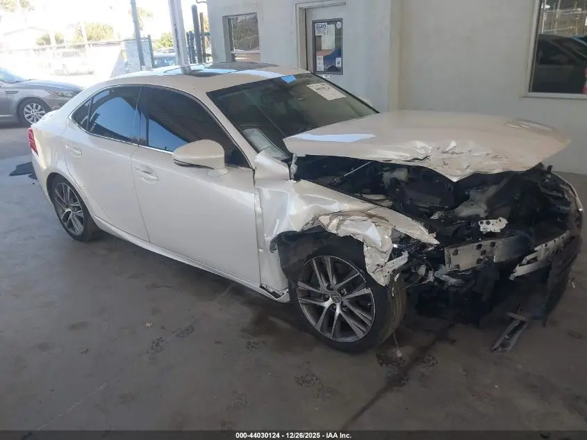 LEXUS IS 300 2019. Lot# 44030124. VIN JTHBA1D28K5091692. Photo 1