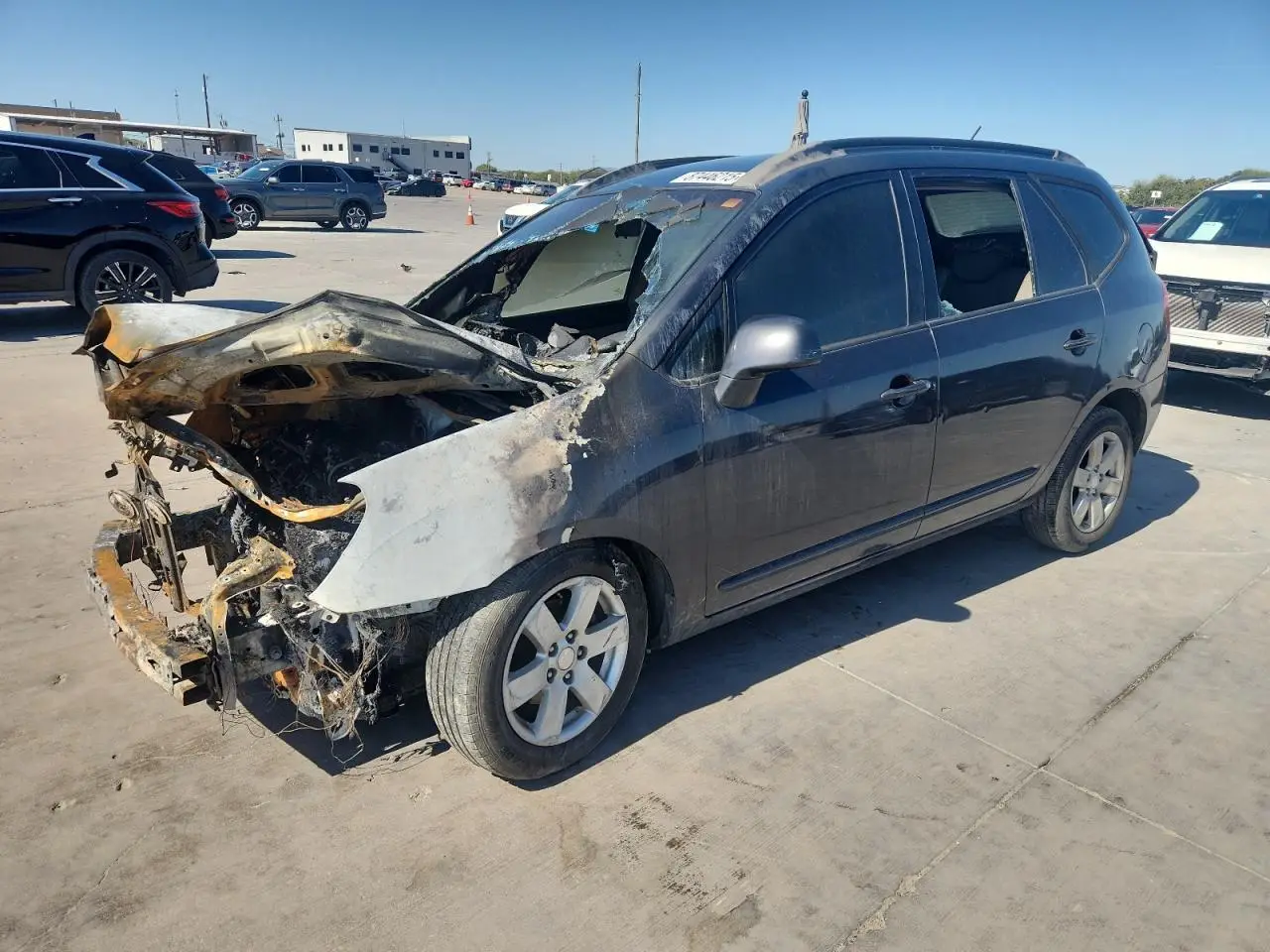KIA RONDO 2007. Lot# 87465955. VIN KNAFG525777088670. Photo 1
