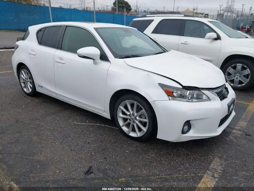 LEXUS CT 200H 2013. Lot# 44027326. VIN JTHKD5BH4D2140980. Photo 1