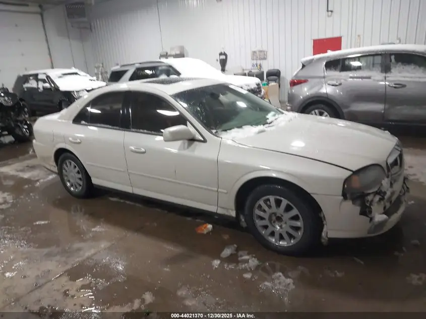 LINCOLN LS 2005. Lot# 44021370. VIN 1LNHM87A95Y640040. Photo 1