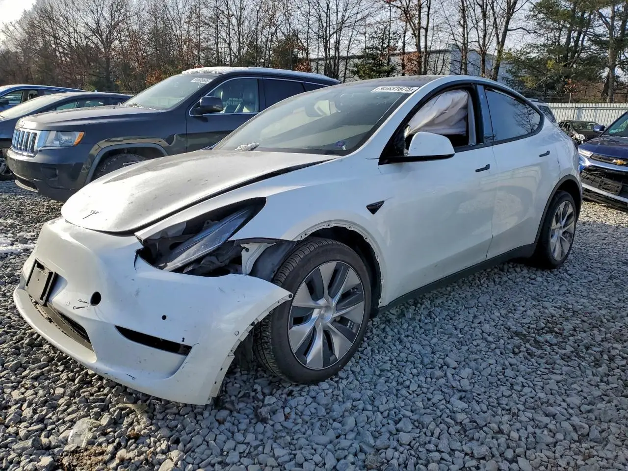 TESLA MODEL Y 2020. Lot# 95631675. VIN 5YJYGDEE7LF043024. Photo 1
