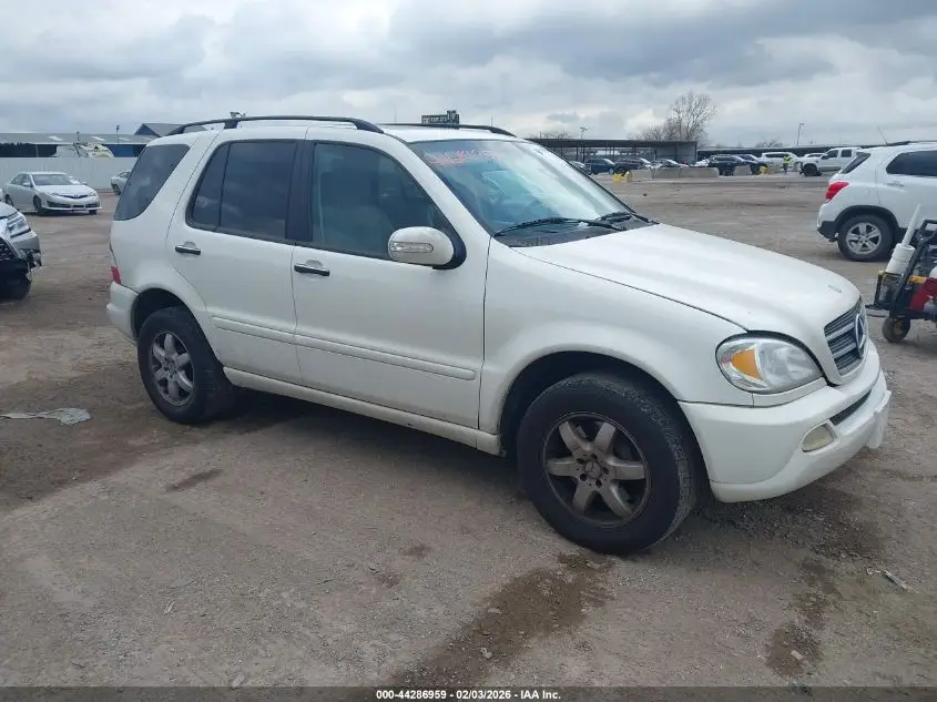MERCEDES-BENZ ML 500 2005. Lot# 44286959. VIN 4JGAB75E75A527879. Photo 1