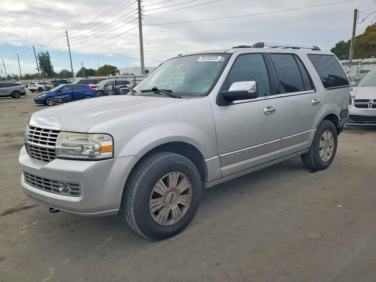 LINCOLN NAVIGATOR 2014. Lot# 76195555. VIN 5LMJJ2J51EEL00916. Photo 1