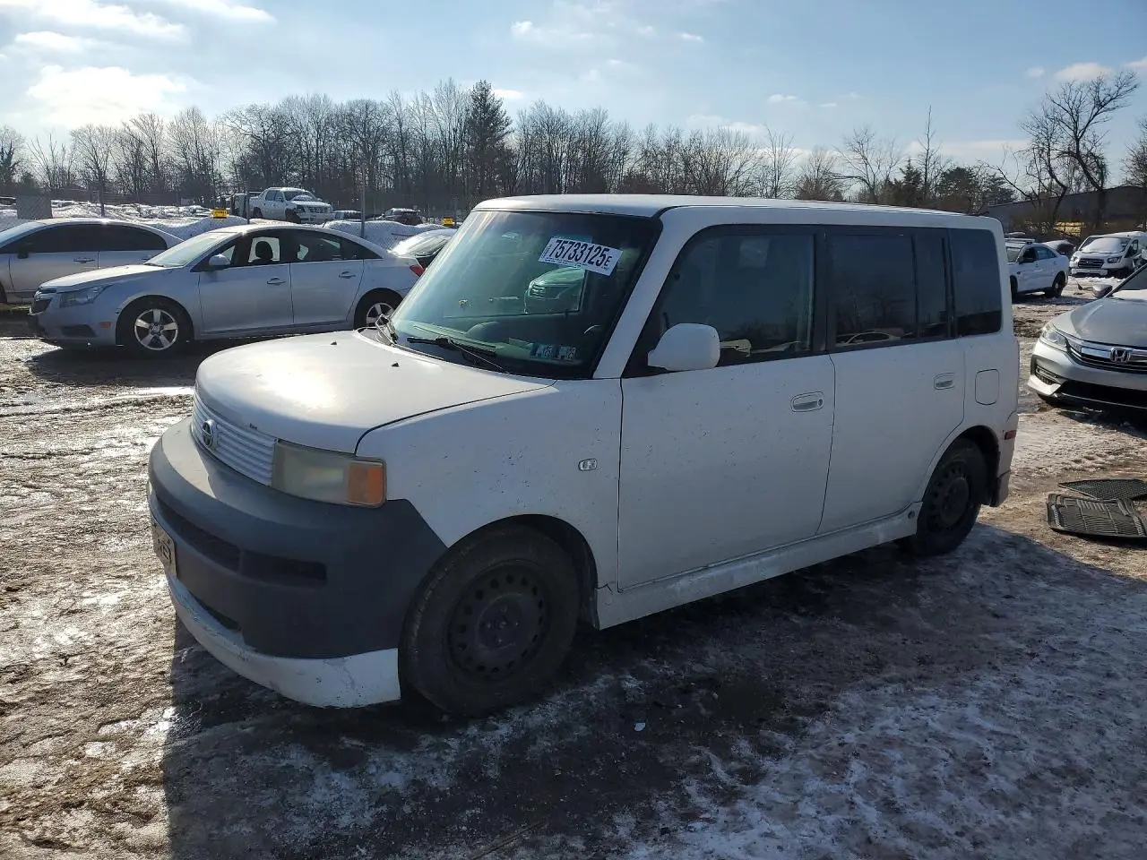 TOYOTA SCION 2005. Lot# 75733125. VIN JTLKT324950216006. Photo 1