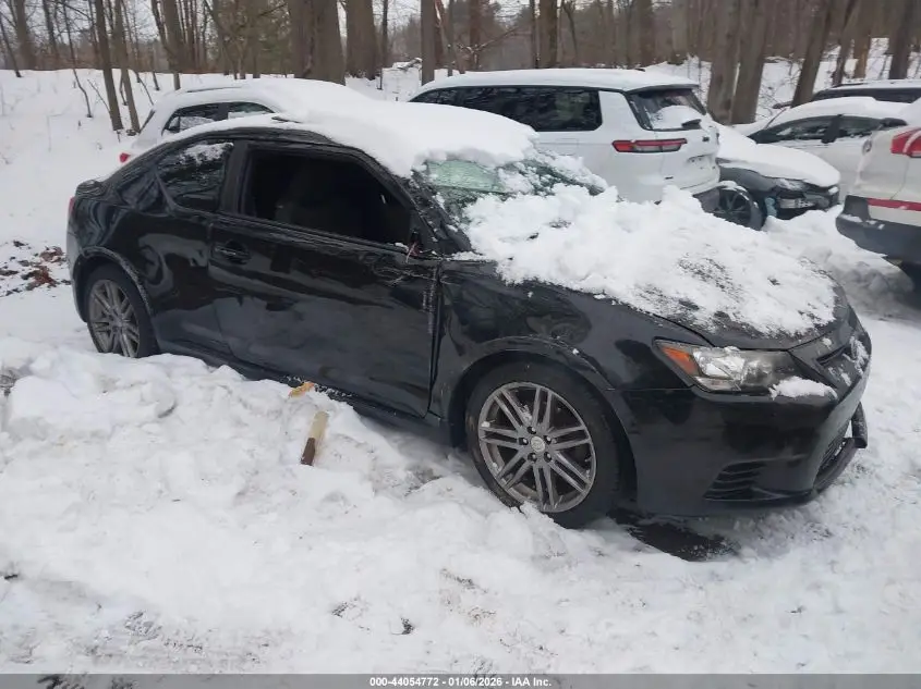 SCION TC 2013. Lot# 44054772. VIN JTKJF5C70D3051925. Photo 1