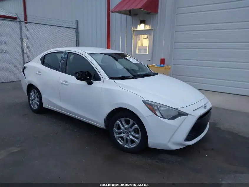 SCION IA 2016. Lot# 44068509. VIN 3MYDLBZV3GY134490. Photo 1