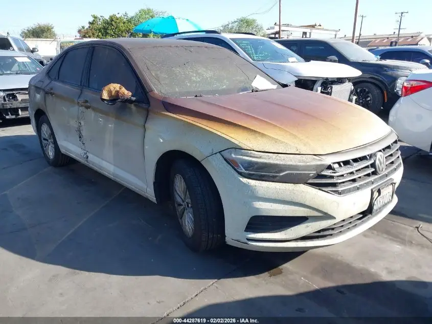 VOLKSWAGEN JETTA 2019. Lot# 44287619. VIN 3VWCB7BU7KM177822. Photo 1